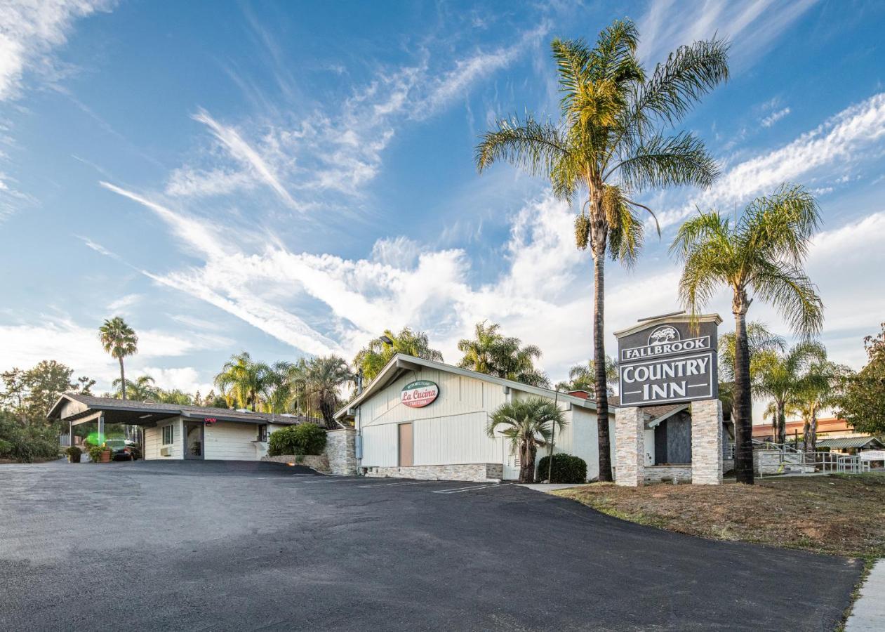 Fallbrook Country Inn Exterior photo